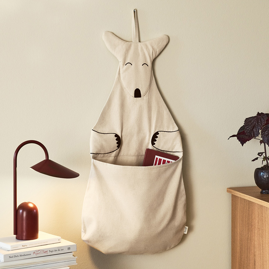 カンガルー ウォールストレージ