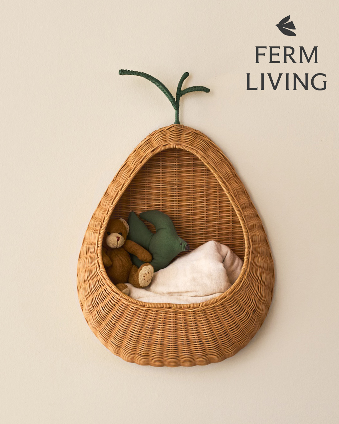 Ferm Livng ファームリビング Pear Braided 洋梨のカゴ ウォールポケット