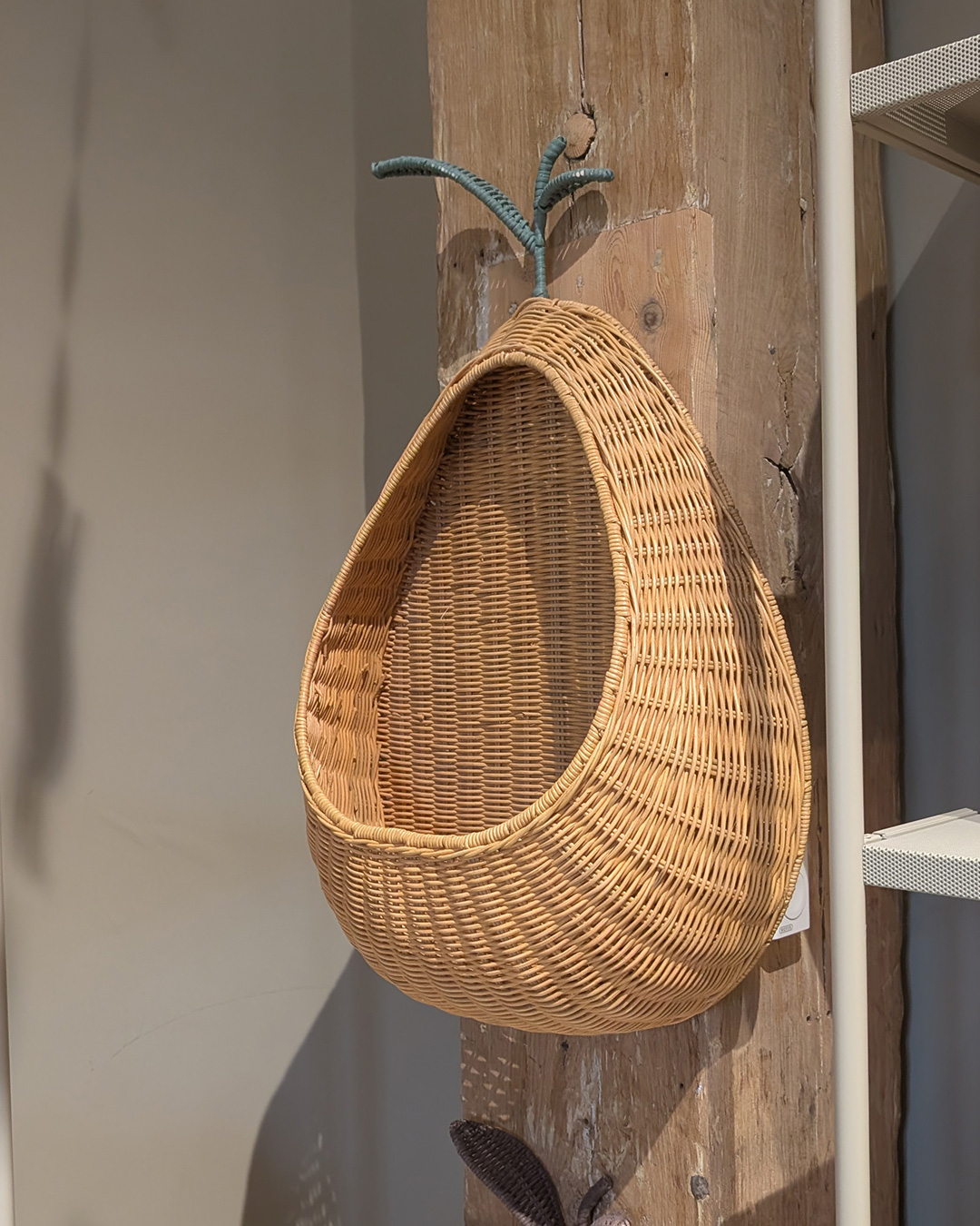 Ferm Livng ファームリビング Pear Braided 洋梨のカゴ ウォールポケット